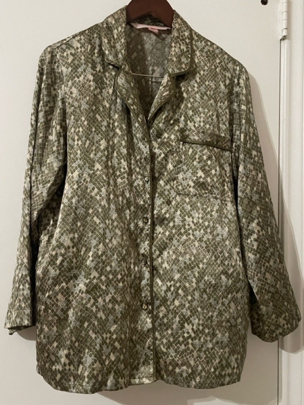 Victoria's Secret Satin Snakeskin Print Pajama Top - Size Small